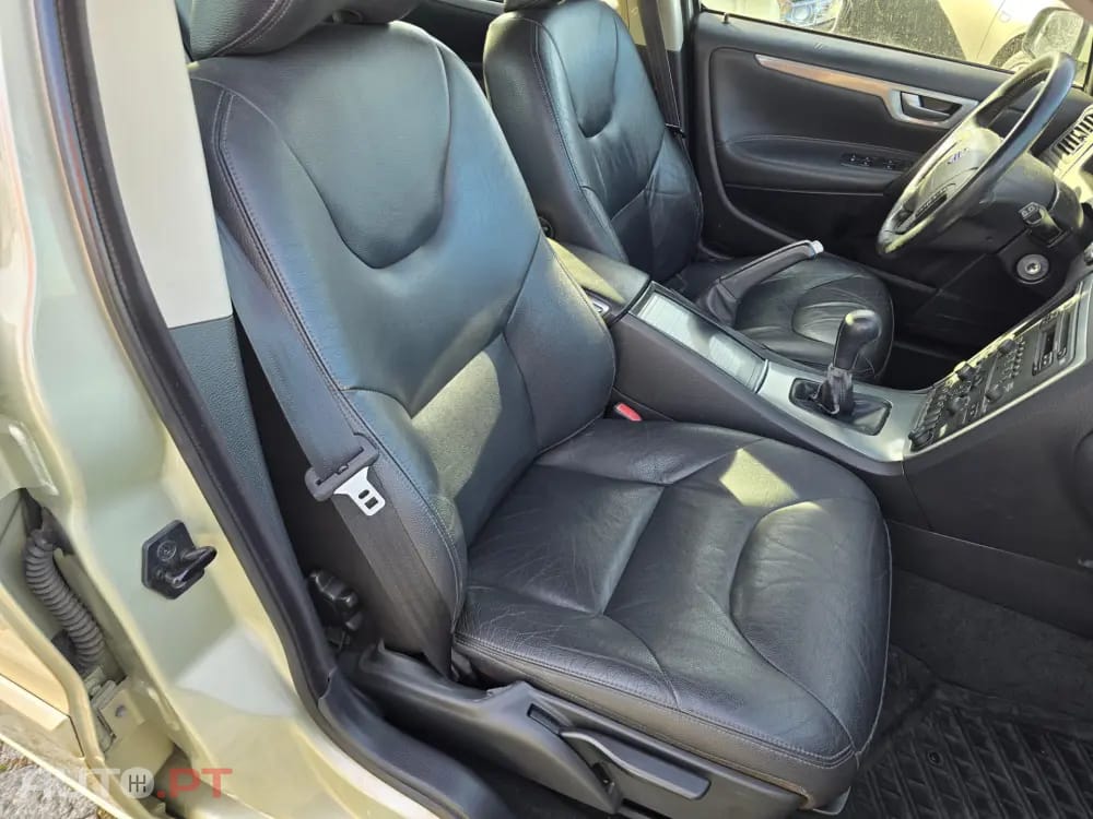 Volvo V70 2.4 D5 Momentum