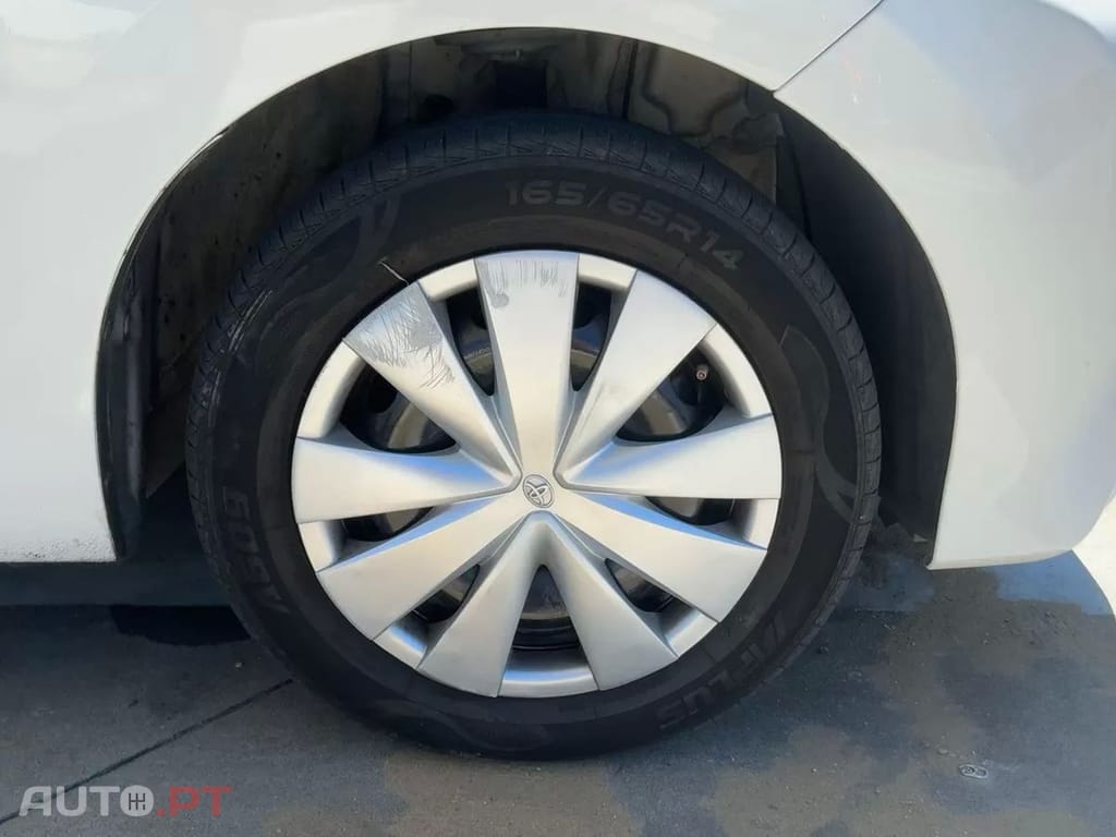Toyota Aygo 1.0 — fotografia 3