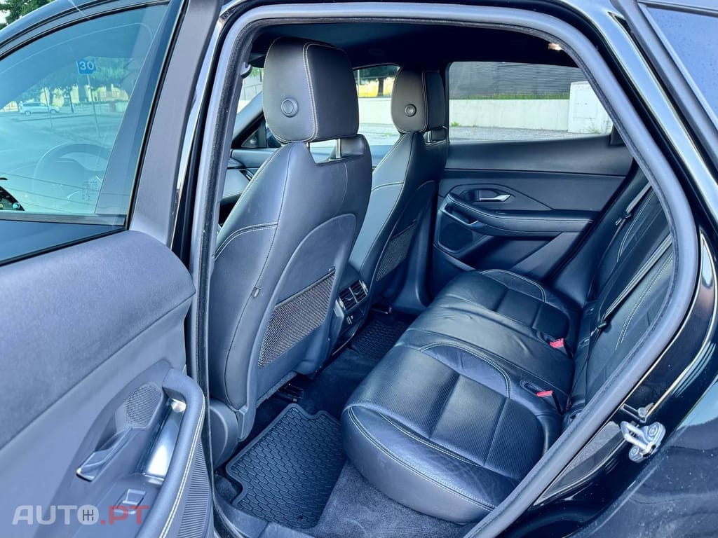 Jaguar E-Pace 2.0 i4D R-Dynamic