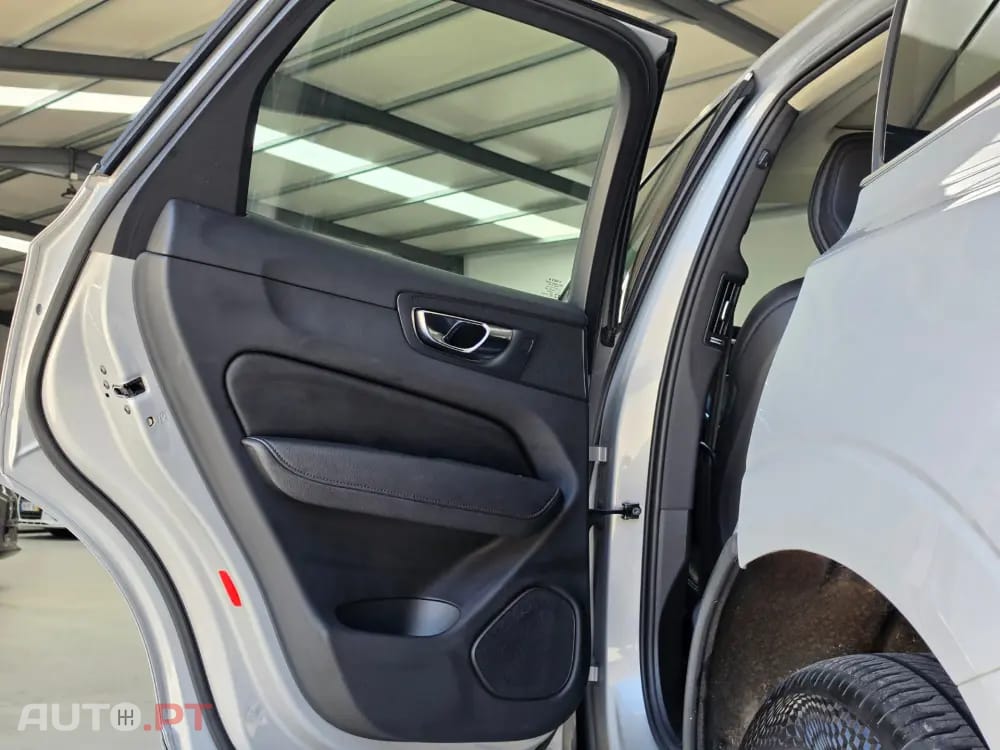 Volvo XC60 2.0 T6 PHEV Inscription AWD
