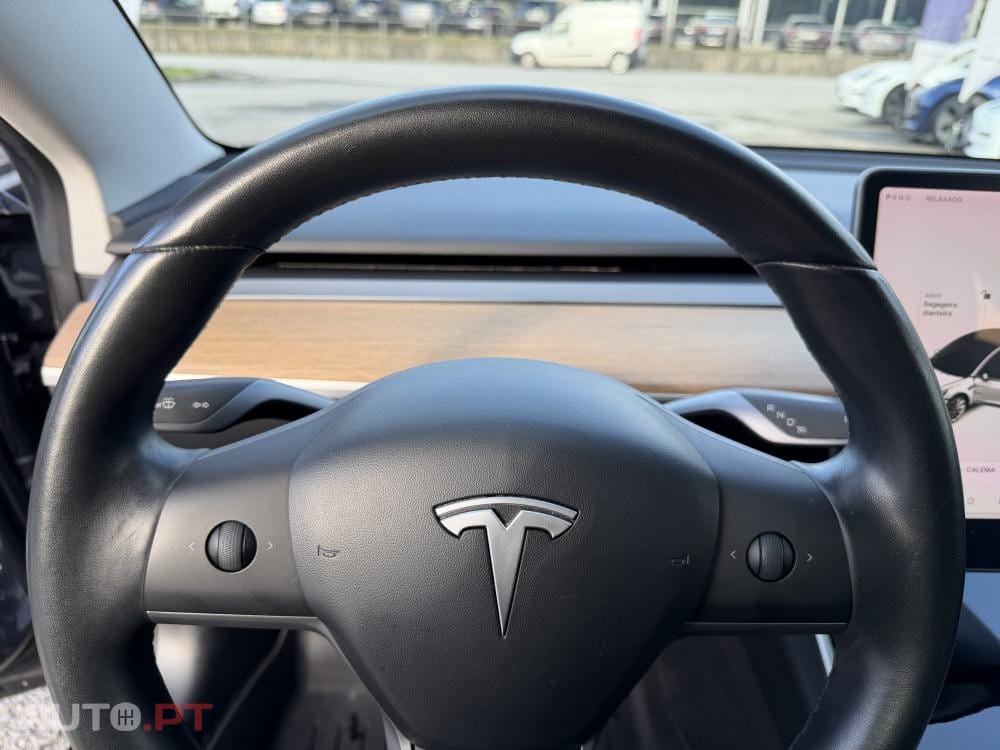 Tesla Model 3 Long-Range Dual Motor AWD
