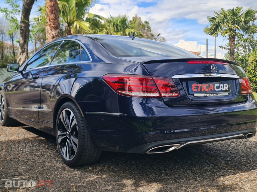Mercedes-Benz E 220 CDi BlueEfficiency Auto