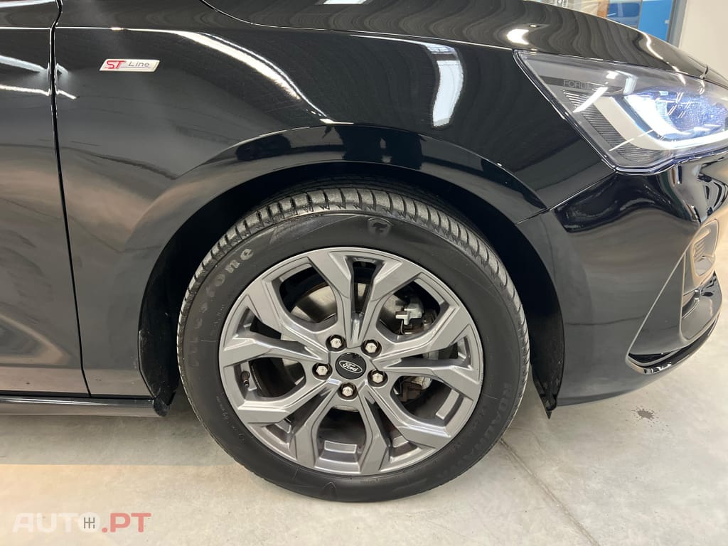 Ford Focus 1.0 EcoBoost MHEV ST-Line