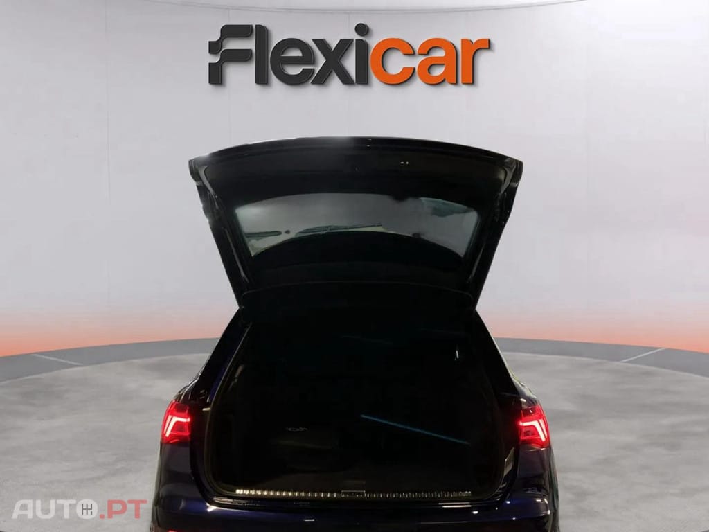 Audi Q3 45 TFSIe S line S tronic