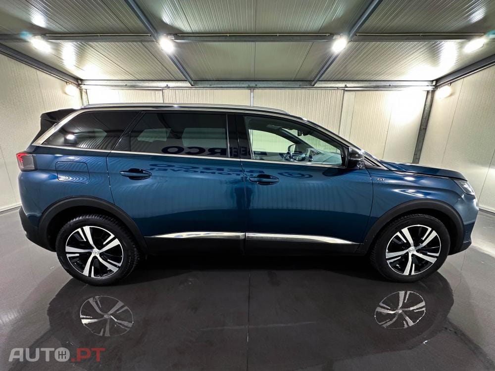 Peugeot 5008 Hybrid 136 e-DSC GT