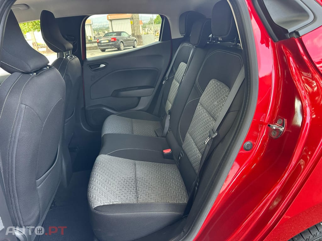 Renault Clio 1.0 TCe Exclusive CVT