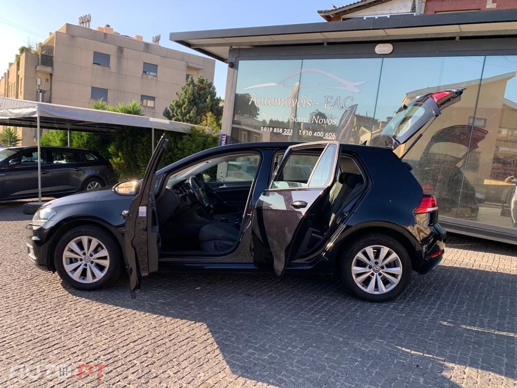 Volkswagen Golf 1.6 TDI Highline