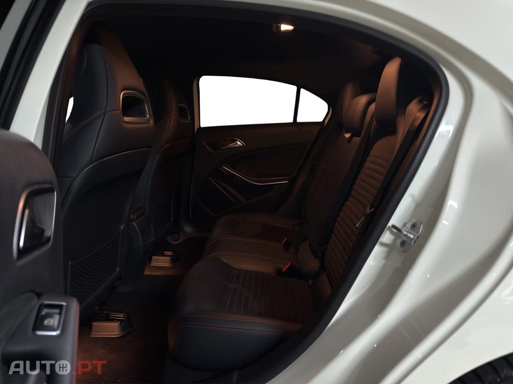 Mercedes-Benz A 220 CDI 7G-DCT AMG Line