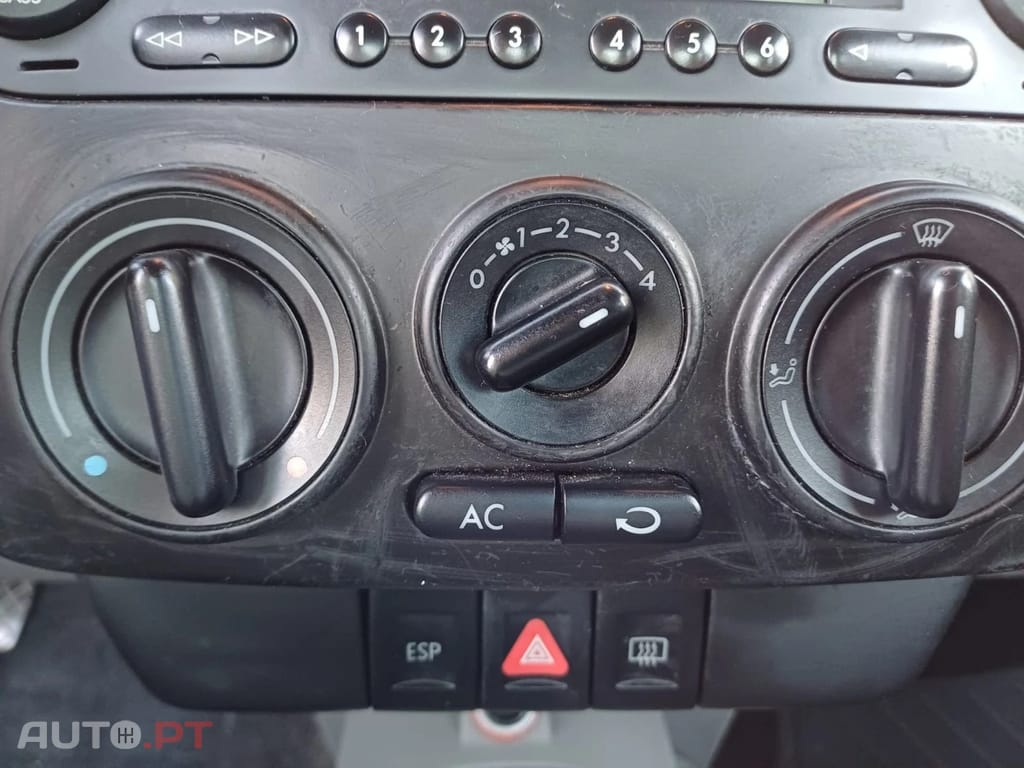 Volkswagen New Beetle 1.4 Top