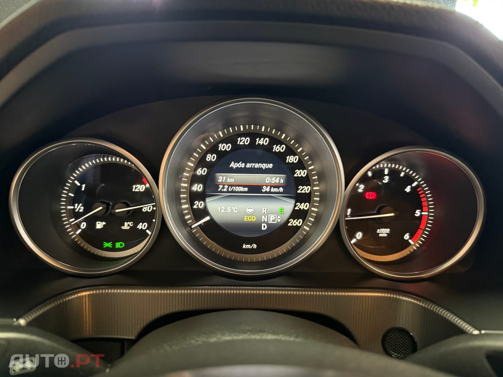 Mercedes-Benz E 200 E200d