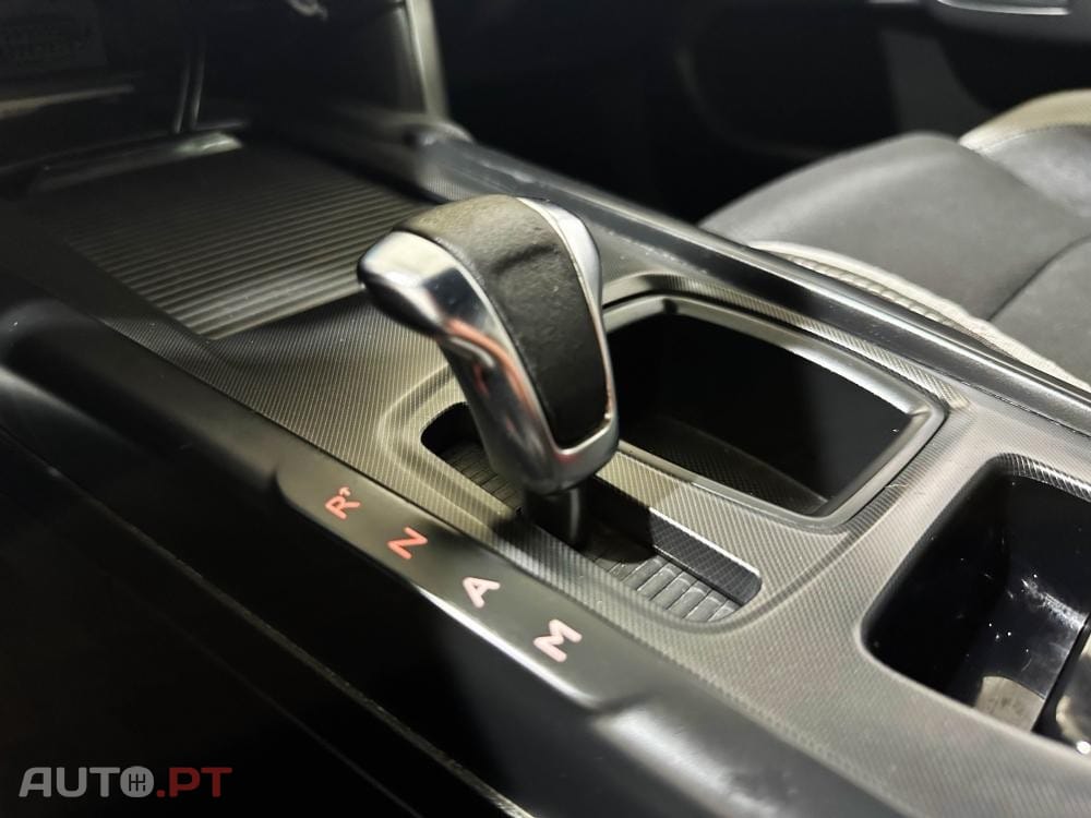 Citroen DS4 1.6 BlueHDi So Chic EAT6 J18