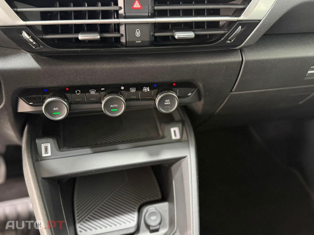 Citroen C4 X 1.2 PureTech Plus EAT8