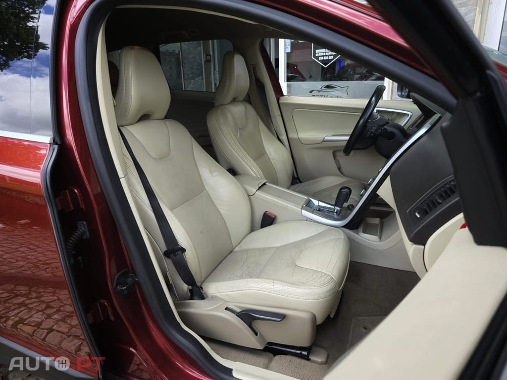 Volvo XC60 2.4 D Momentum Geartronic