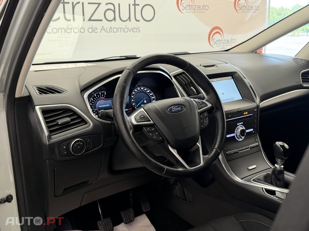 Ford S-Max 2.0 TDCi Titanium