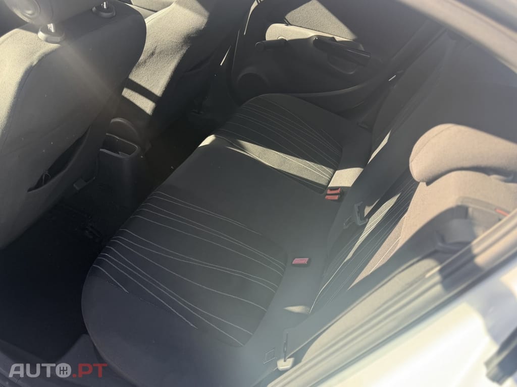 Opel Corsa 1.2 Enjoy