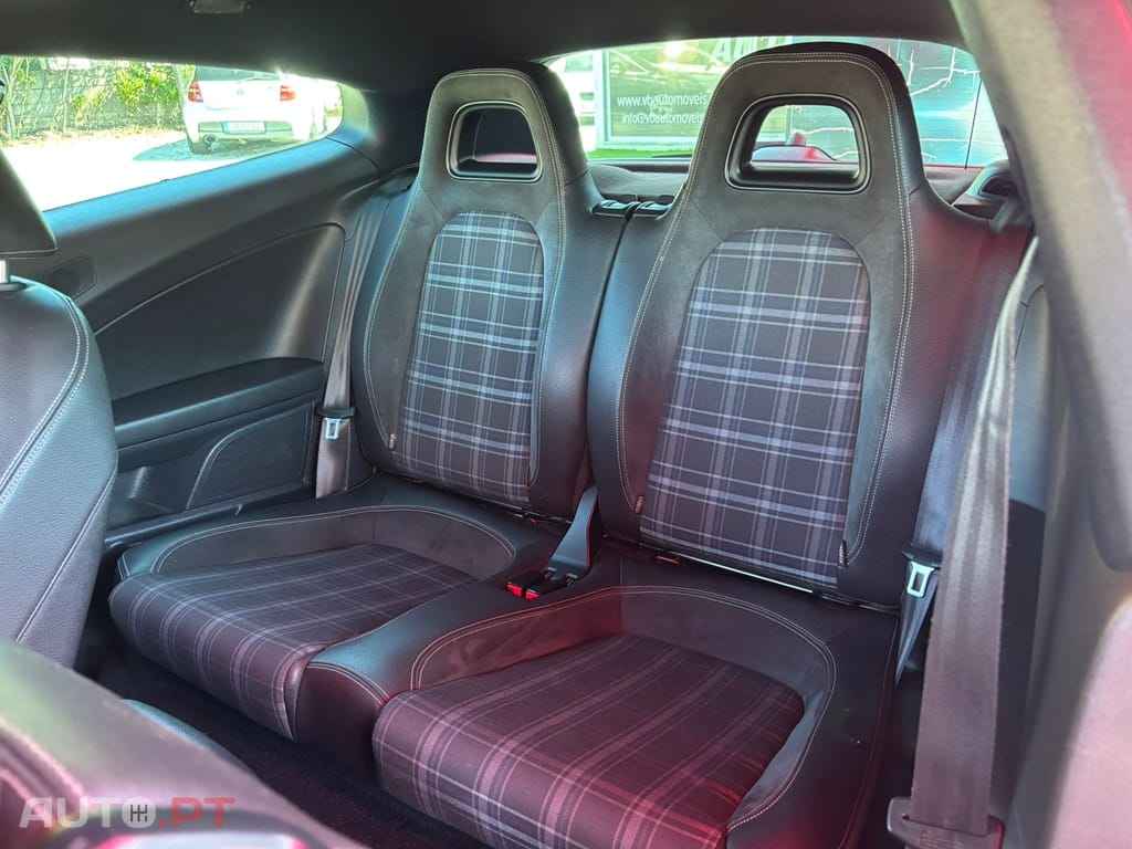 Volkswagen Scirocco 2.0 TDi Sport