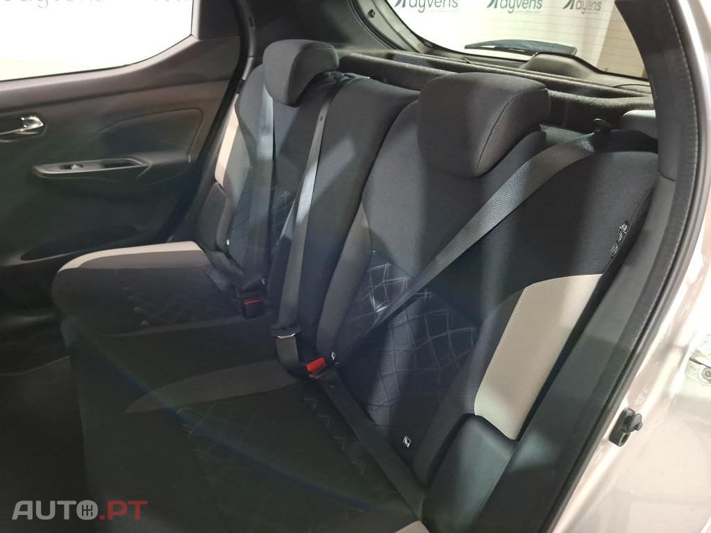 Nissan Micra 1.0 IG-T N-Design Black CVT