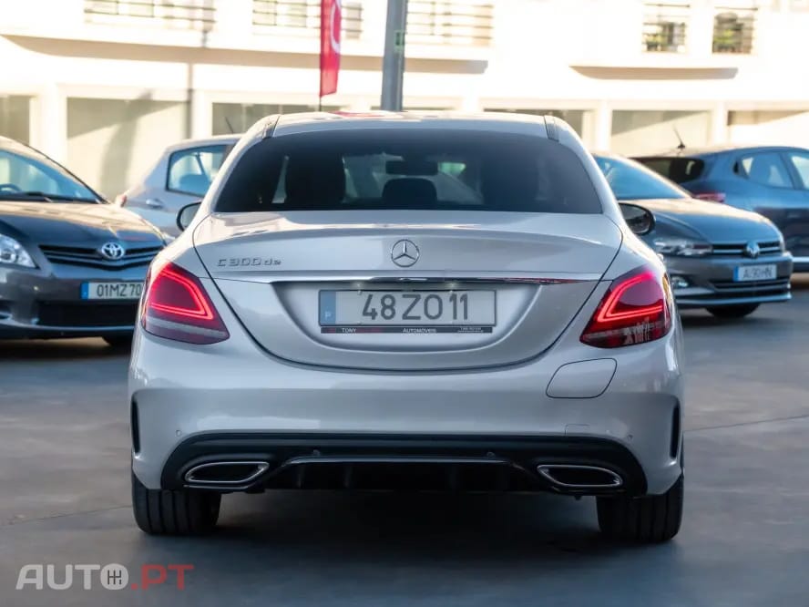 Mercedes-Benz C 300 de AMG Line