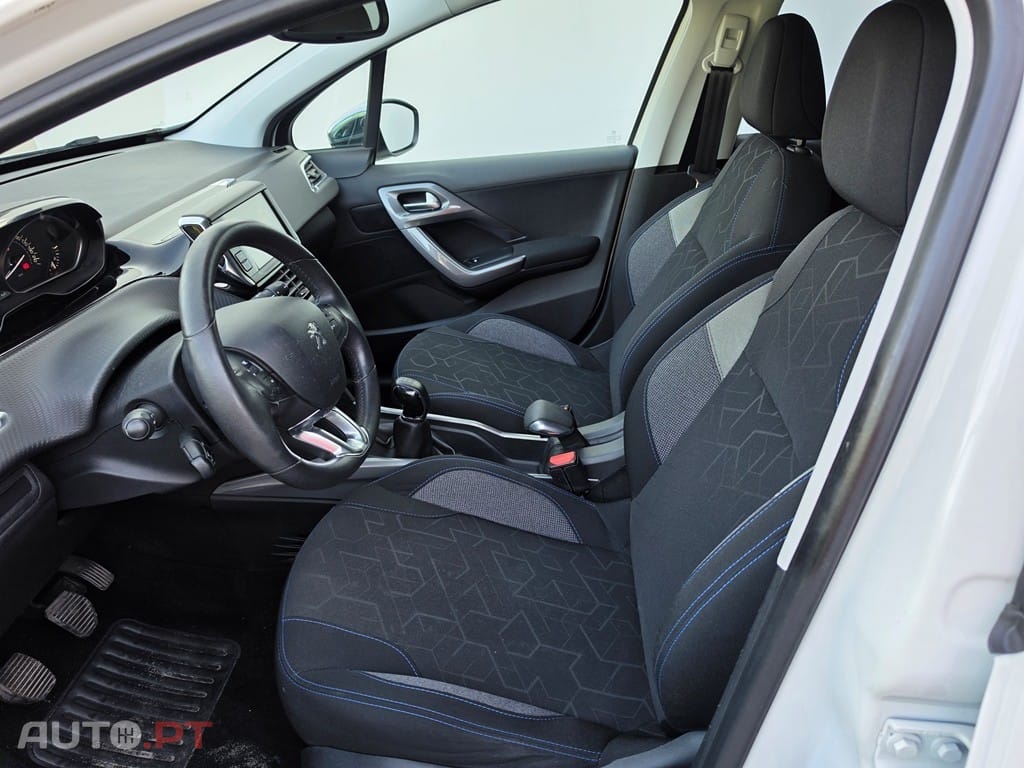 Peugeot 2008 1.2Vti Style 82Cv