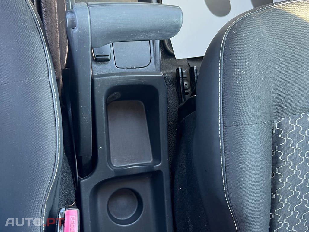 Renault Kangoo Isotérmica com Sistema de frio.