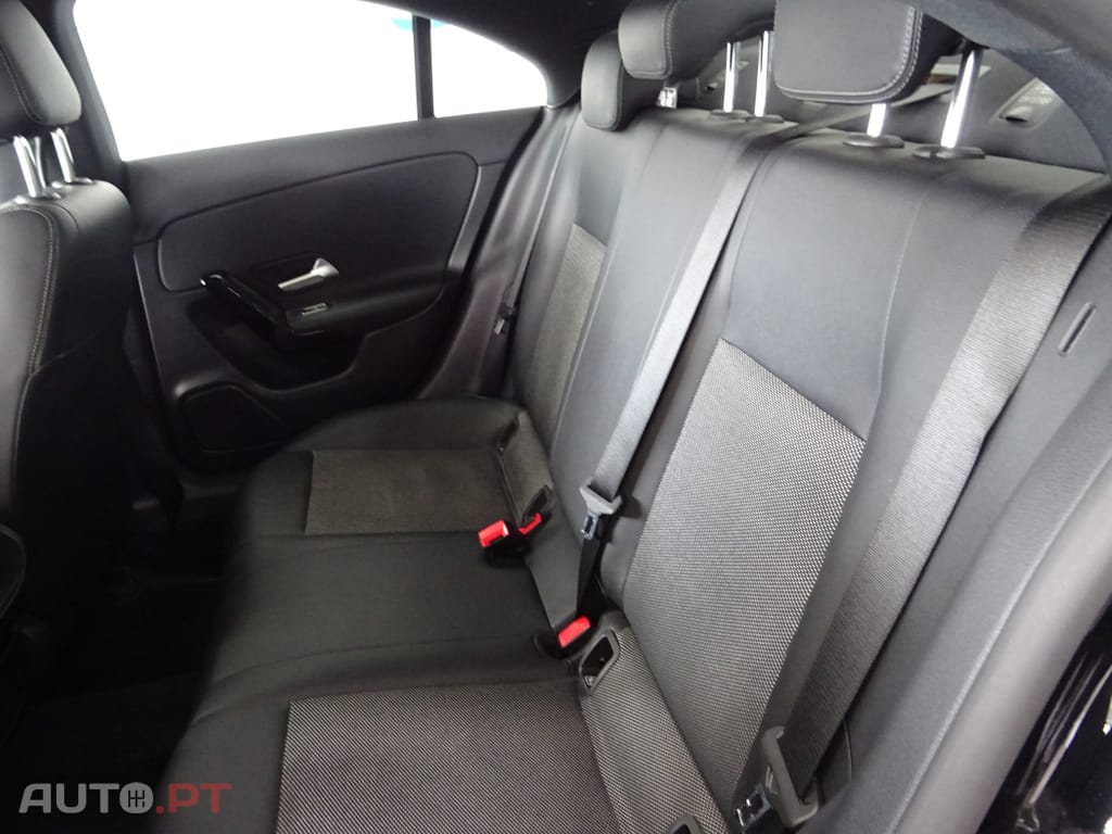 Mercedes-Benz CLA 200 Progressive
