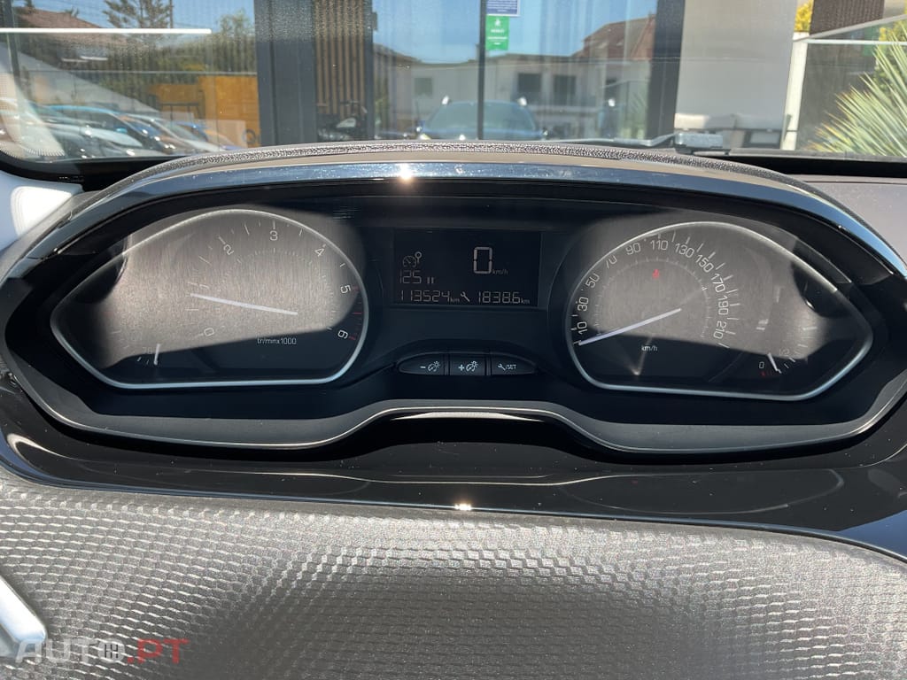 Peugeot 2008 1.6 BlueHDi Active
