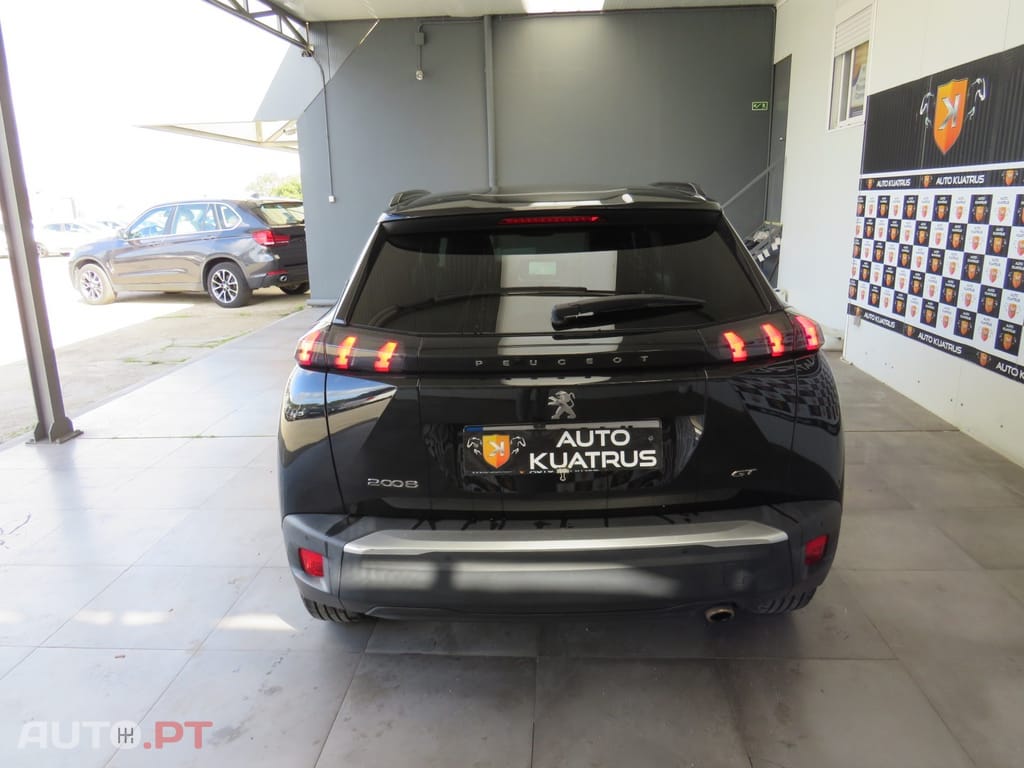 Peugeot 2008 1.5 BlueHDi GT EAT8