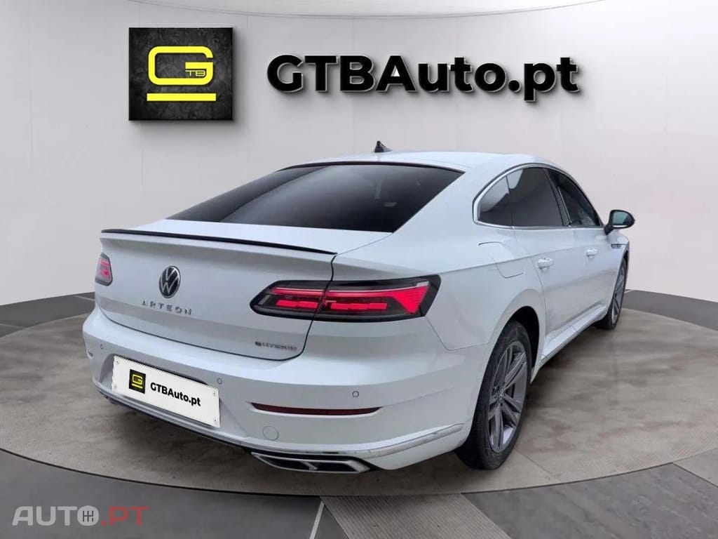 Volkswagen Arteon 1.4 TSI eHybrid DSG R-LINE