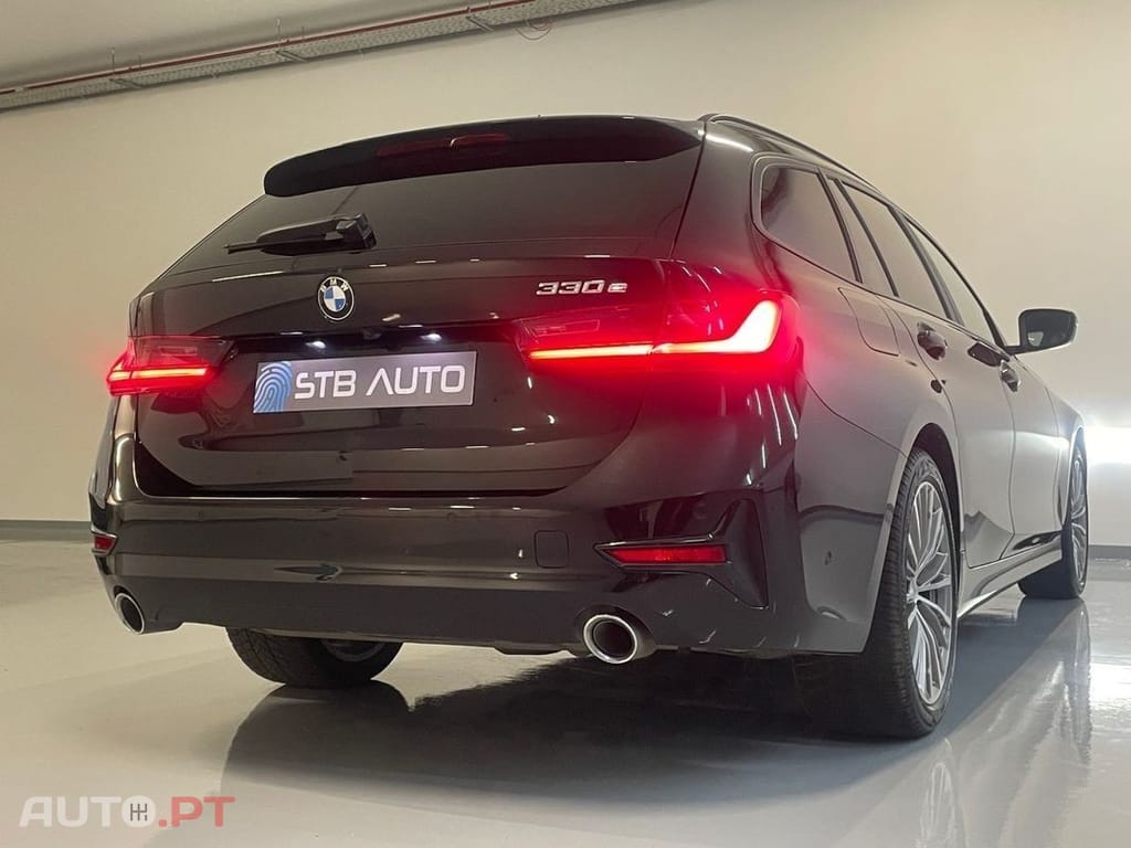 BMW 330 e Touring Pack M Auto