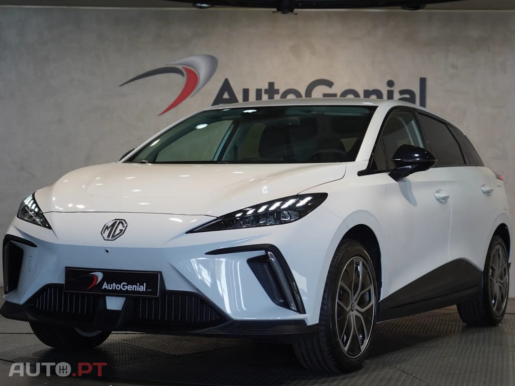 MG MG4 64 kWh Luxury