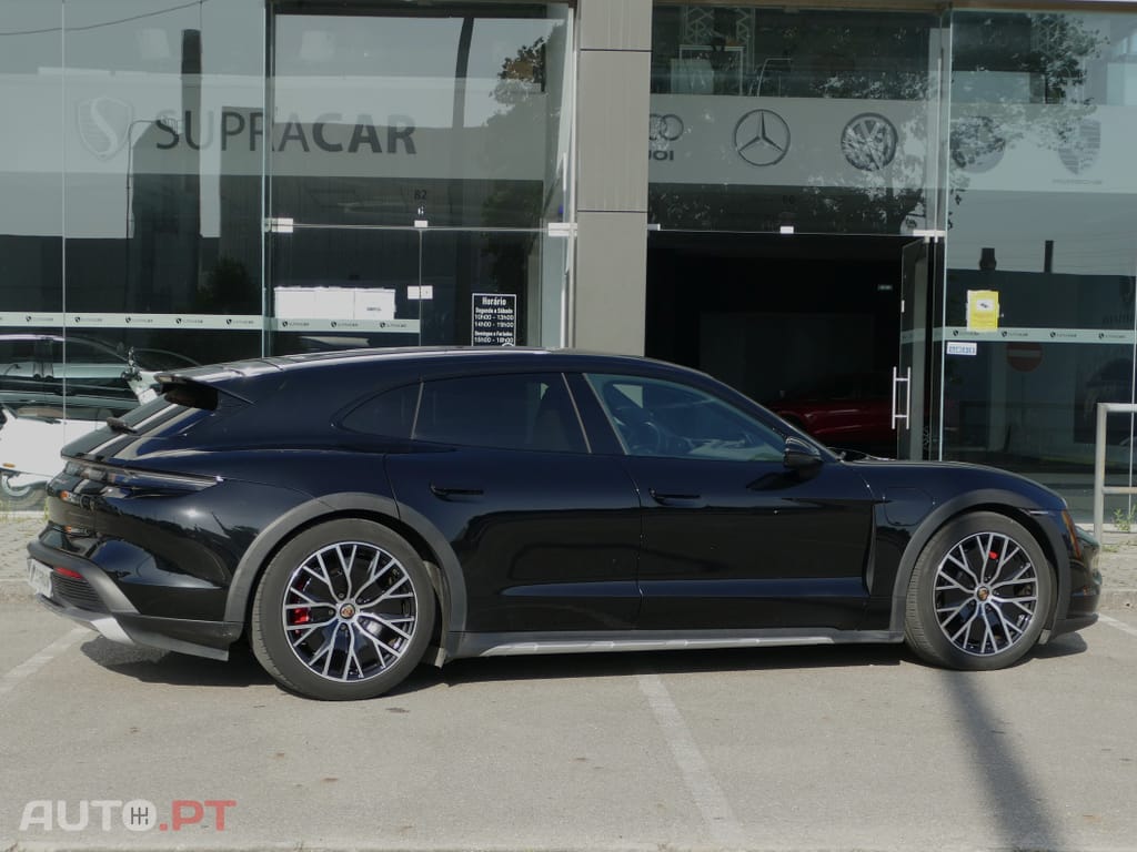 Porsche Taycan 4S