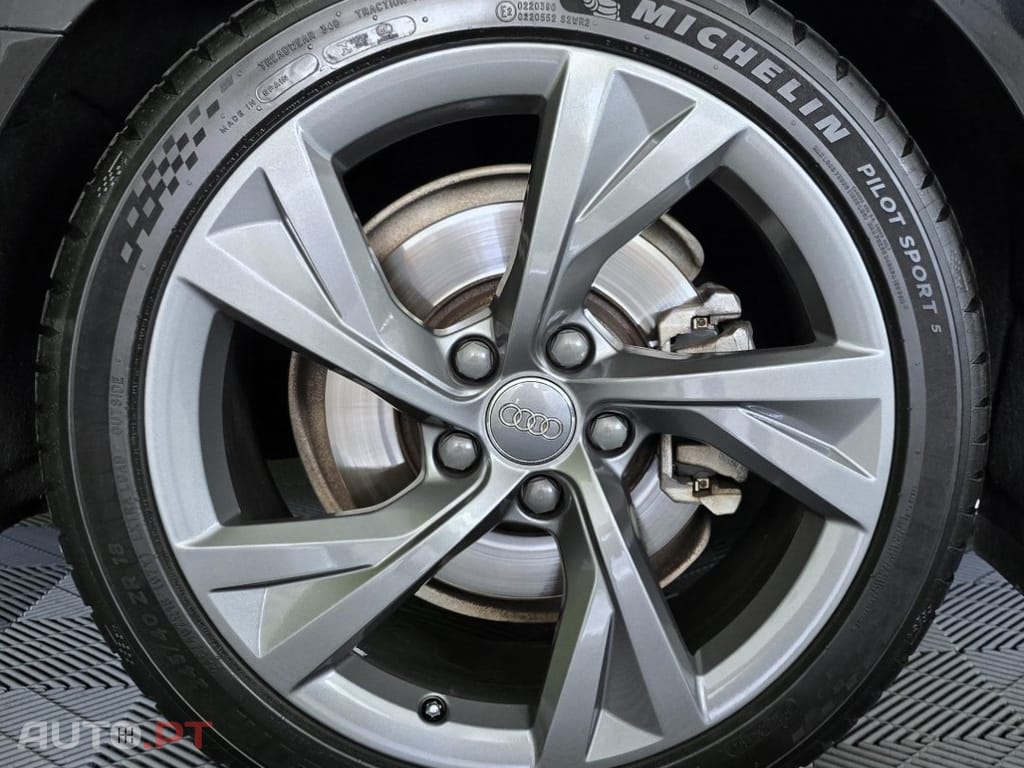 Audi A4 Avant 35 TDI S line S tronic