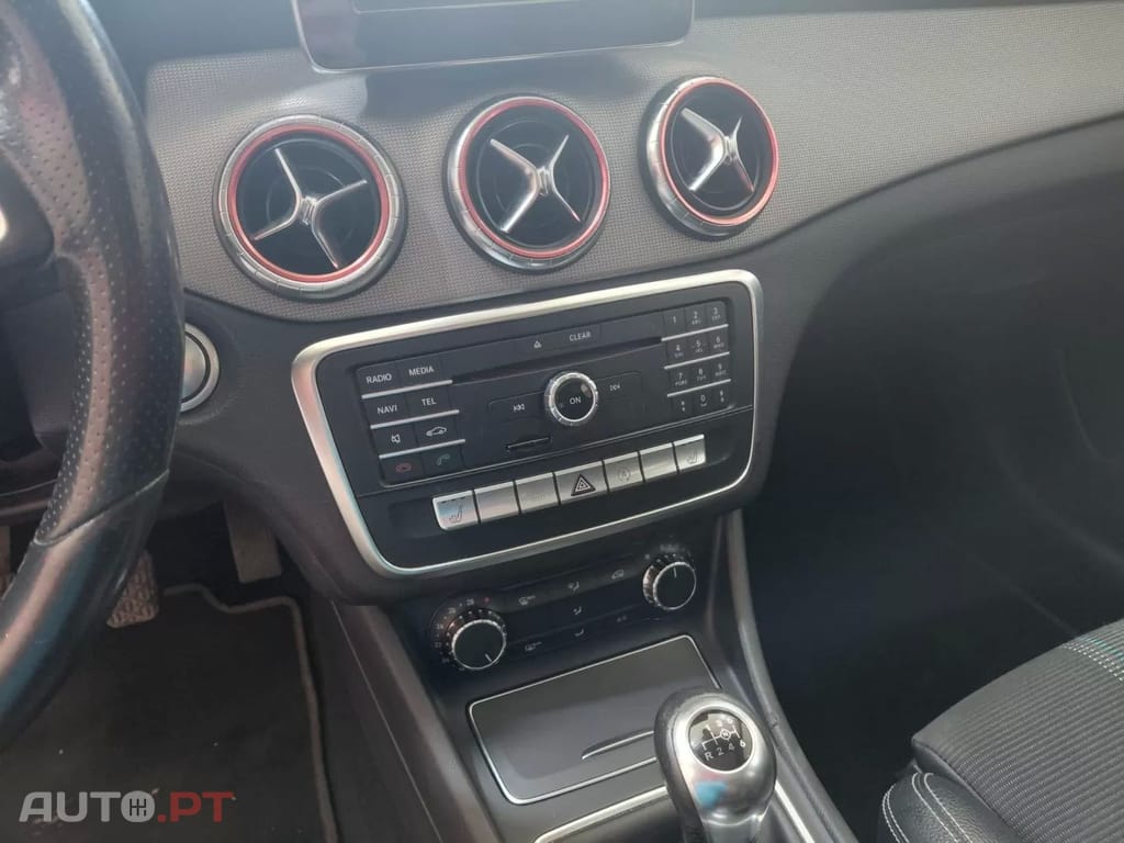 Mercedes-Benz CLA 180 d Urban