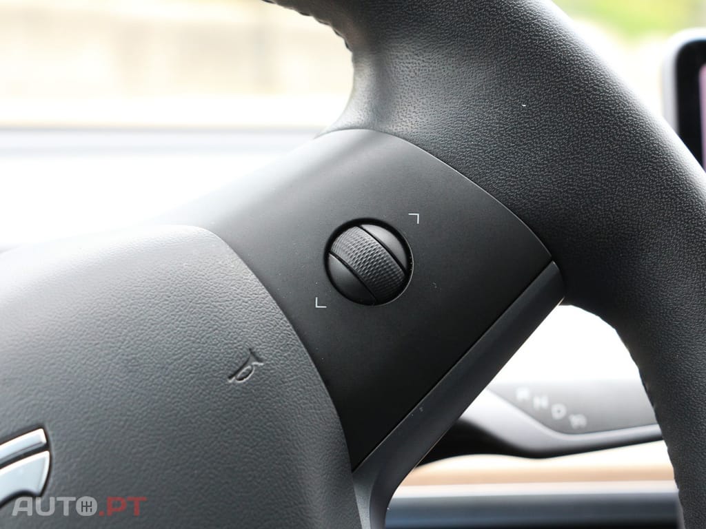 Tesla Model 3 Long-Range Dual Motor AWD