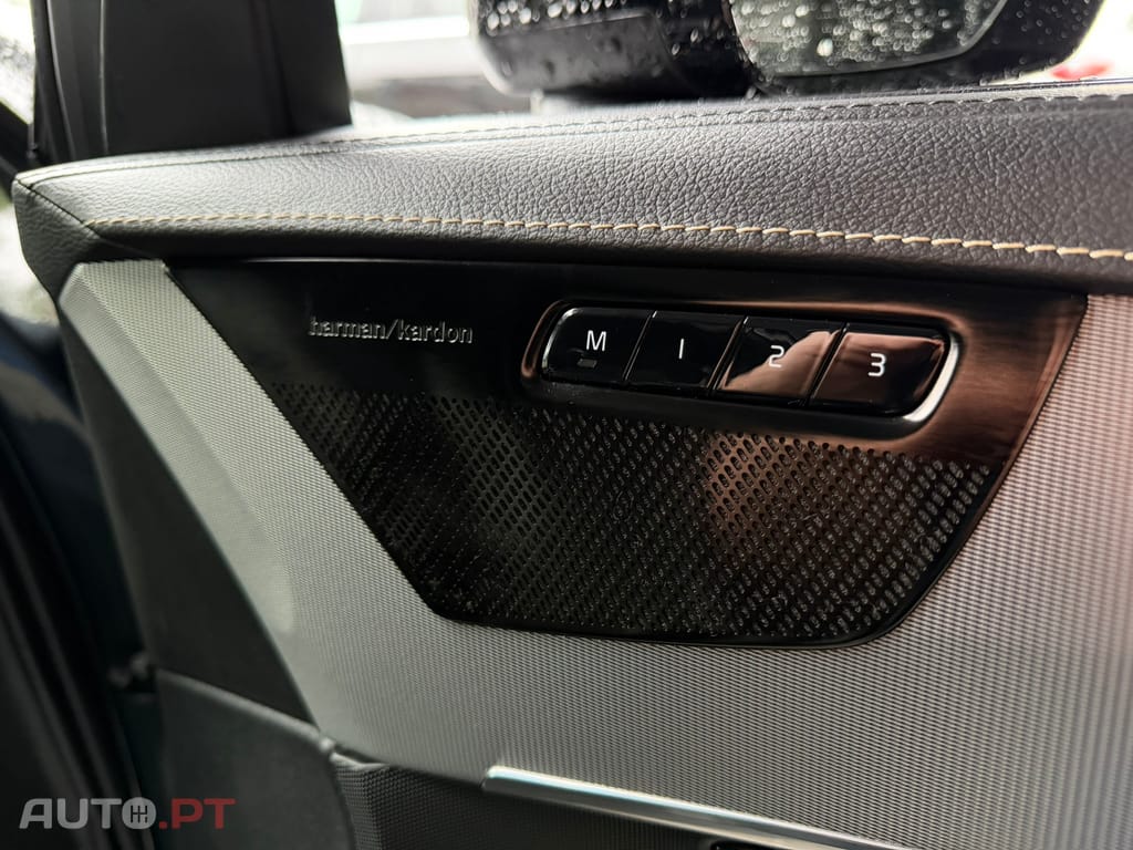 Volvo XC90 2.0 T8 PHEV R-Design AWD