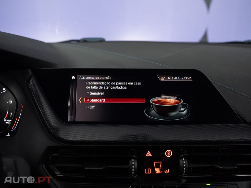 BMW 118 i Pack Desportivo M Auto