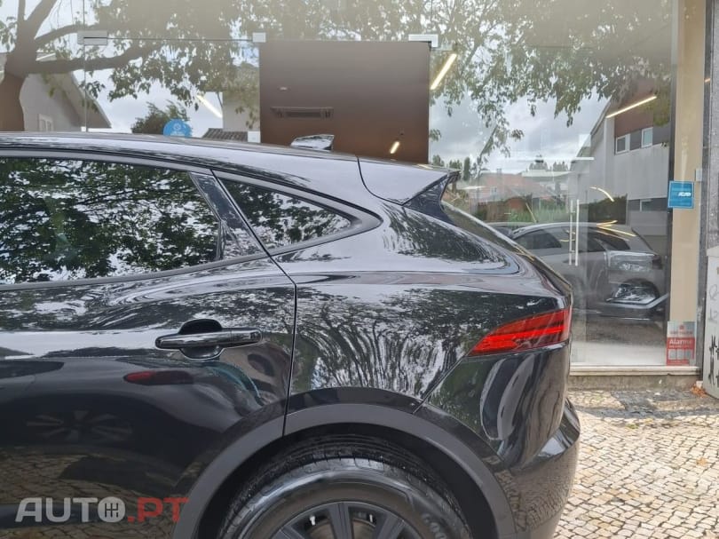 Jaguar E-Pace 2.0 i4D SE AWD Aut.