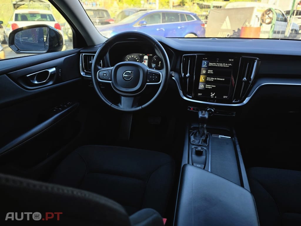 Volvo V60 2.0 D3 Momentum Plus Geartronic