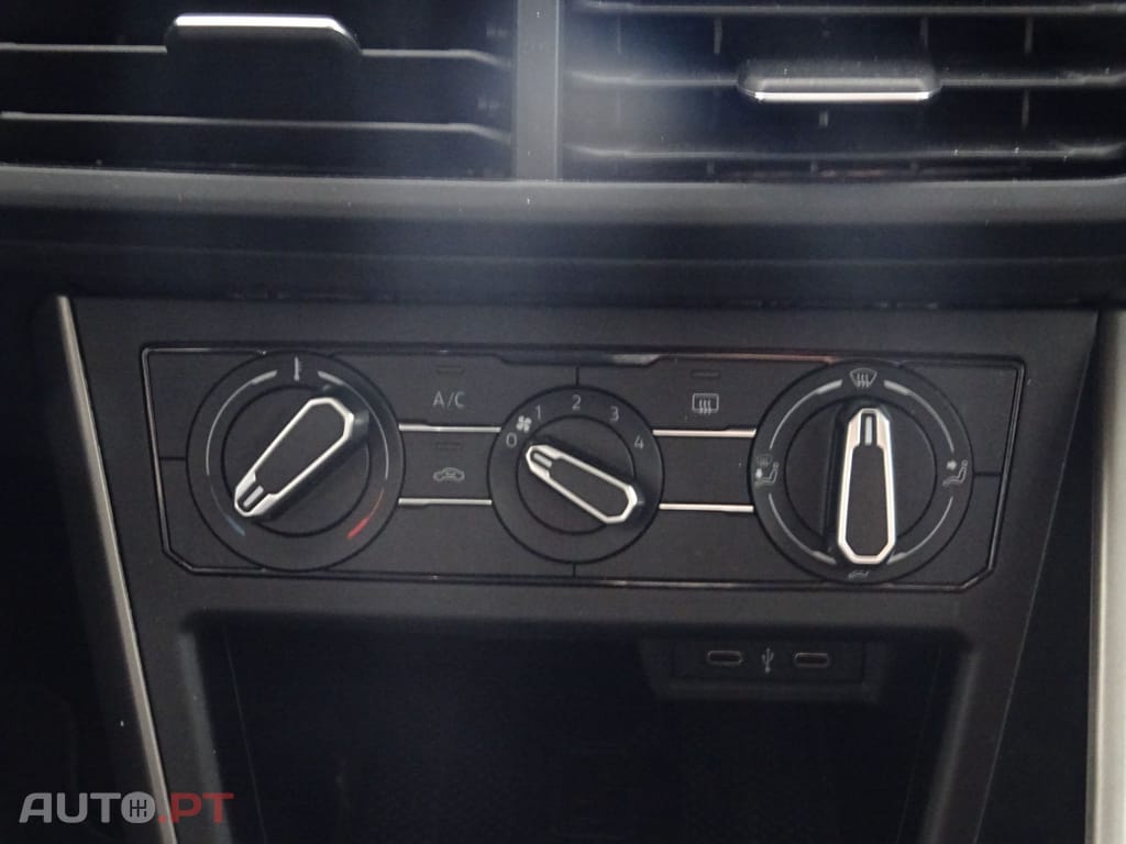 Volkswagen Polo 1.0 Confortline