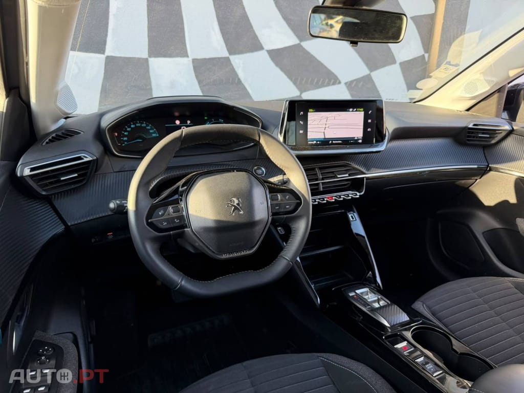 Peugeot E-208 50 kWh Style
