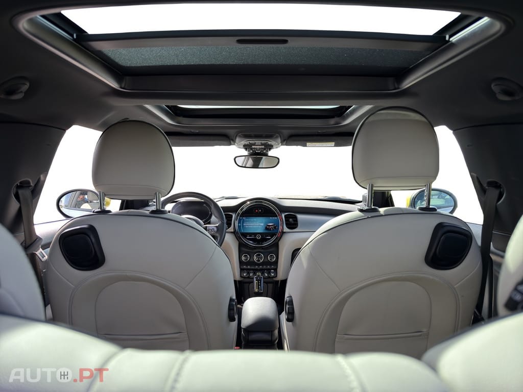 MINI Cooper Cooper SE Premium Yours