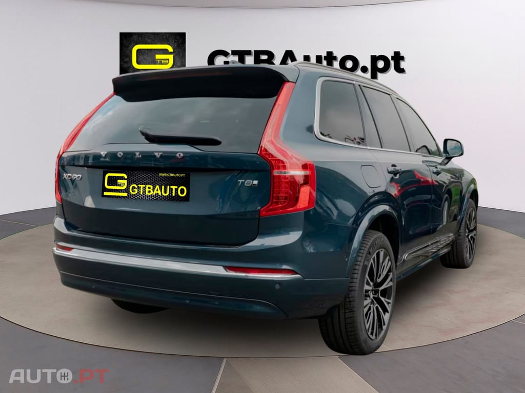 Volvo XC90 T8 AWD Plus