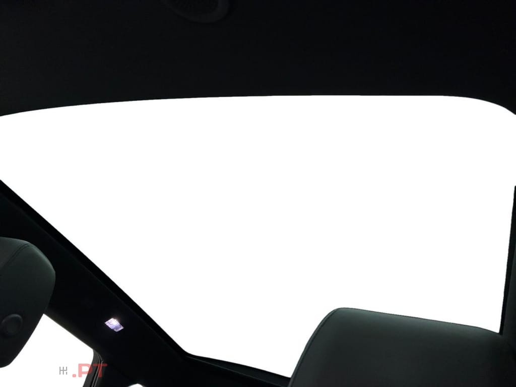 Land Rover Evoque 1.5 P300e AWD R-Dynamic HSE Auto