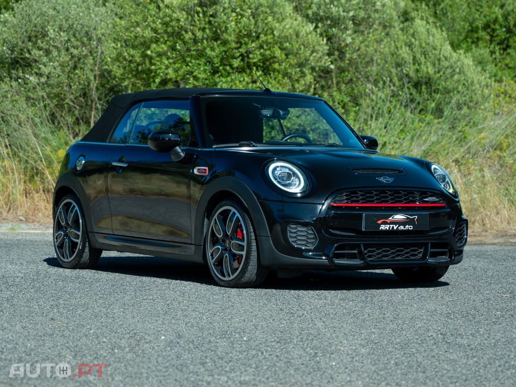 MINI Cabrio John Cooper Works Auto Desportiva