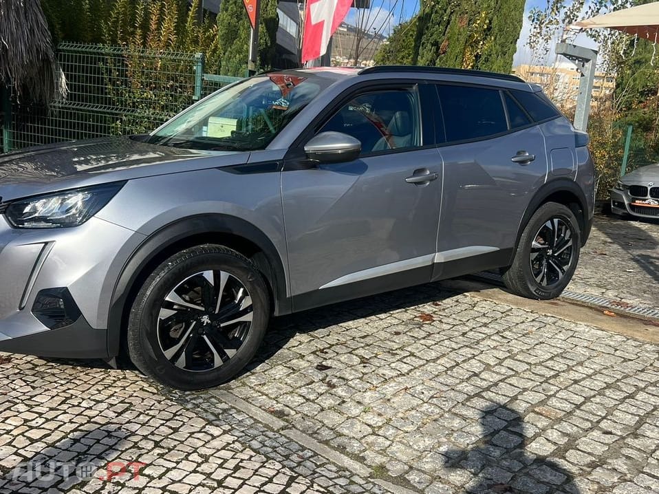 Peugeot 2008 1.2 PureTech Allure Pack