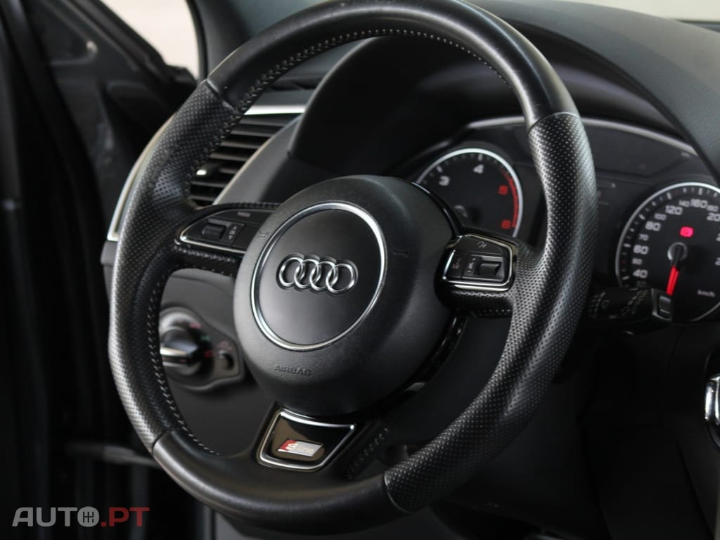 Audi Q5 3.0 TDi quattro S-line S-tronic