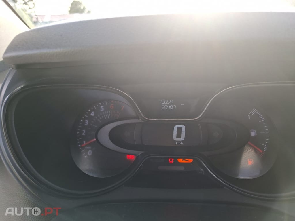 Renault Captur 0.9 TCE Exclusive — fotografia 20