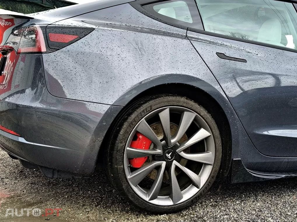 Tesla Model 3 Performance Dual Motor AWD