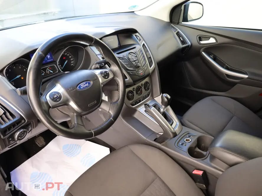 Ford Focus 1.0 EcoBoost S&S Champions Edition