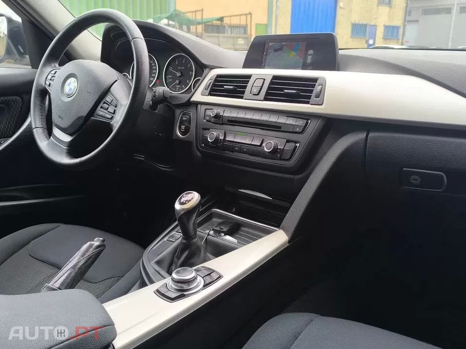 BMW 318 d xDrive Line Luxury